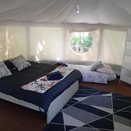 Готель Luxury Glamping @Moulin Des Forges Moutier-Malcard Екстер'єр фото